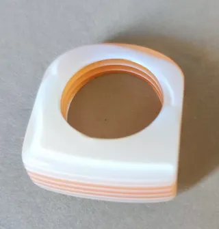 ANILLO DE METACRILATO NARANJA 