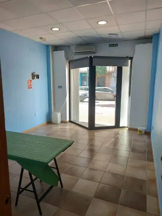 Local comercial en alquiler