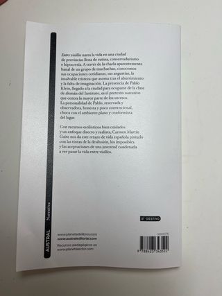 Entre visillos