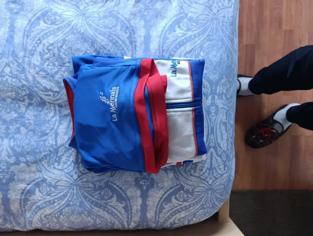 Chándal Berriotxoa Azul y Blanco talla 8