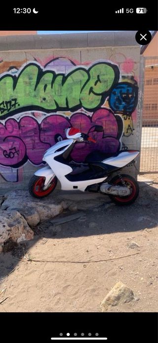 Yamaha Aerox 49cc Blanca y Roja