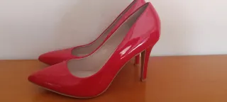 Zapatos de tacón rojos mujer
