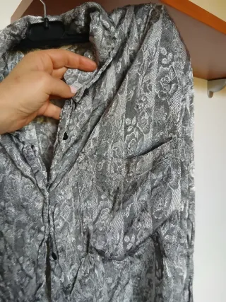Camicia vintage con rose argento