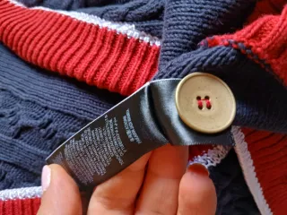 Cardigan maglia nero e rosso