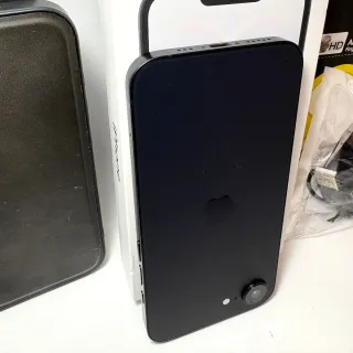 Garanzia iPhone 16e, 36 cicli, NUOVO e con extra!