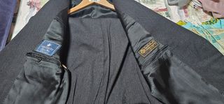 Traje gris hombre