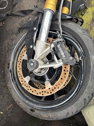 Despiece BMW XR1000
frenos delanteros brembo 