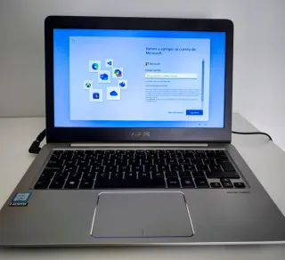 Portátil Asus ZenBook UX310u i5 SSD