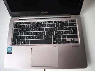Portátil Asus ZenBook UX310u i5 SSD