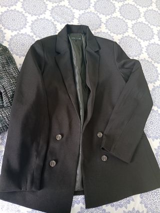 Lote chaquetas mujer negro y multicolor