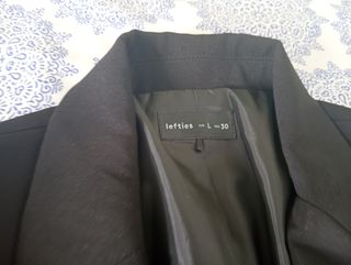 Lote chaquetas mujer negro y multicolor