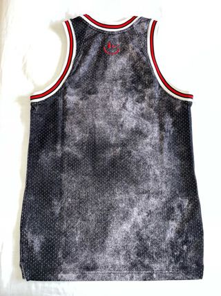 Camiseta Nike Baloncesto Gris