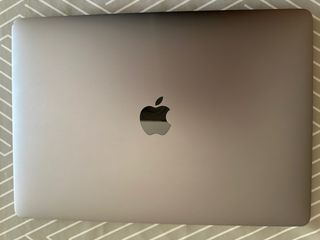 MacBook Pro 13 A1989 piezas, placa base quemada.