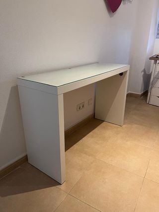 Tocador Malm Ikea Blanco con Cristal