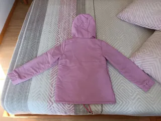 Pack de tres cazadoras para niña.