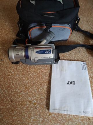 Cámara JVC Plata y Gris