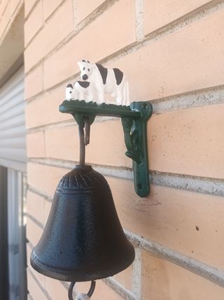 FUCINA DI CAMPANE PER MUCCHE E VITELLI