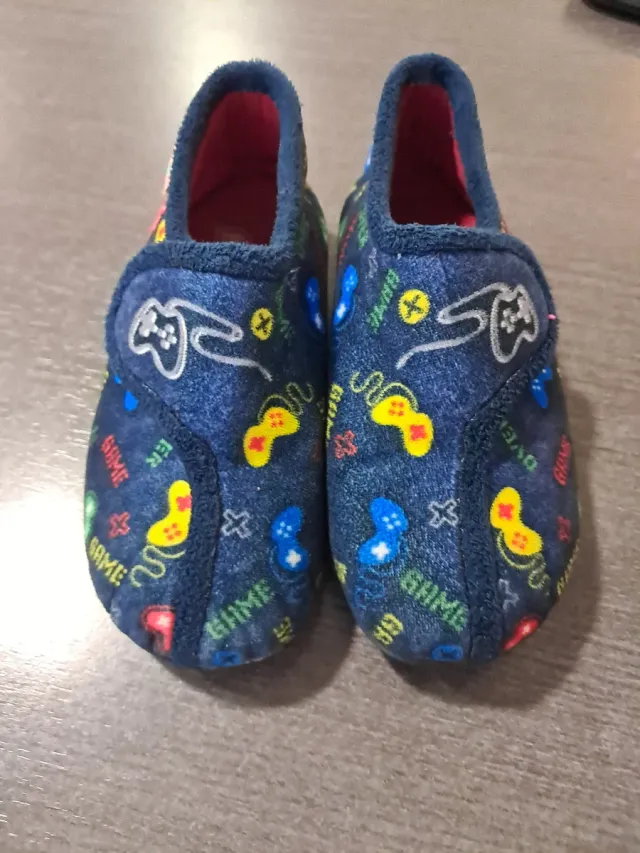 Zapatillas casa niño videojuegos 30
