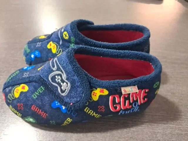 Zapatillas casa niño videojuegos 30