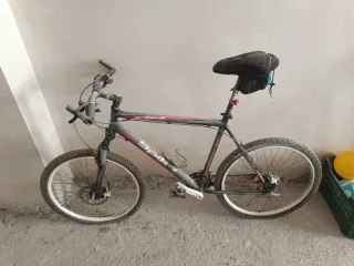 Bicicleta BH Spike seminueva
