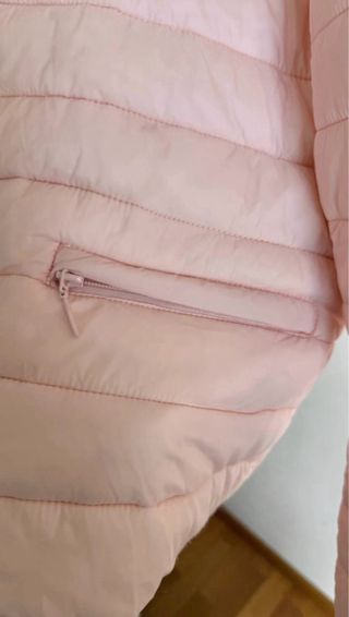 Chaqueta rosa acolchada