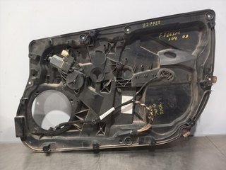 ELEVALUNAS DELANTERO DERECHO FORD FIESTA (CBK) 8A