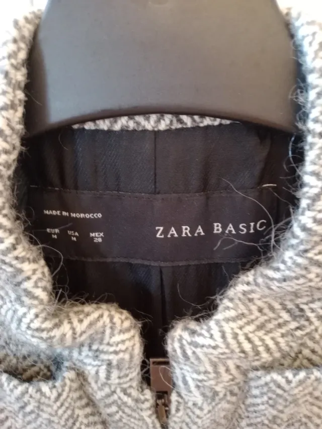 Abrigo Zara militar gris