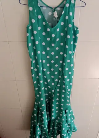 Traje Sevillana Verde Lunares Blancos