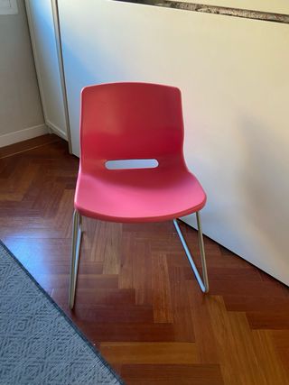 Sillas rosas Ikea (2 unidades)