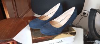 Zapatos de tacón azul talla 38