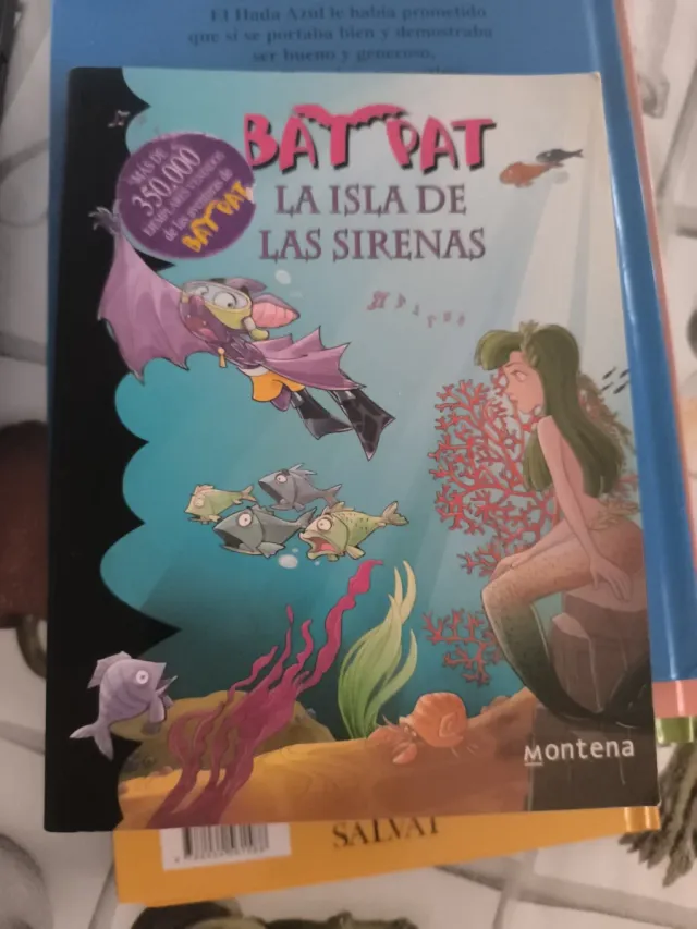 La isla de las sirenas (Serie Bat Pat 12) (Span...