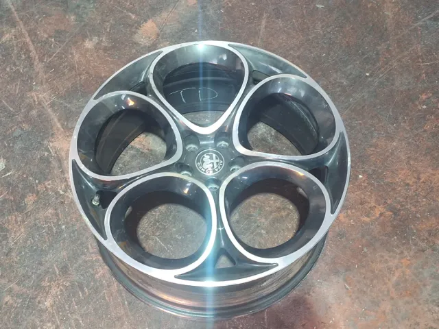 Llanta Alfa Romeo Stelvio 20