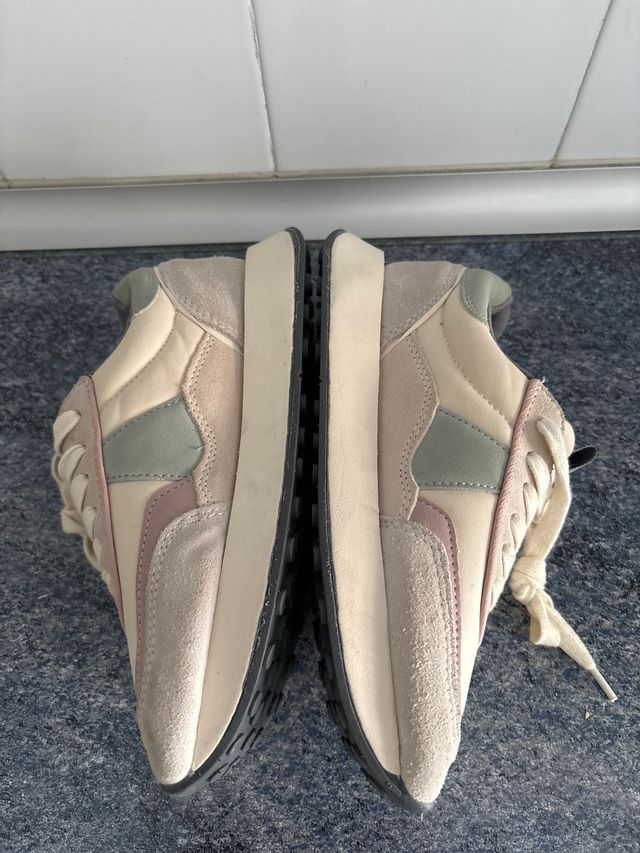 Zapatillas Zara niña paseo