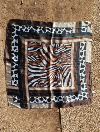 Pañuelo animal print,pañuelo cuello,estampado vaca