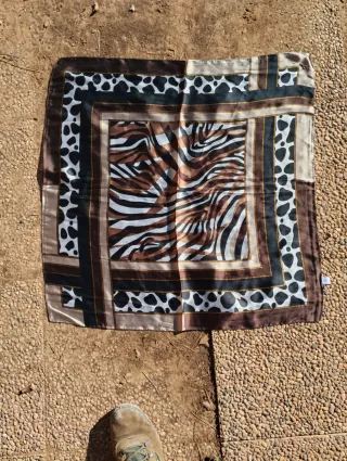 Pañuelo animal print,pañuelo cuello,estampado vaca