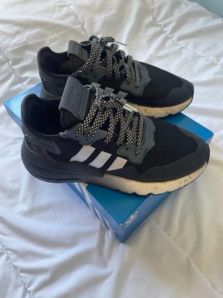 Zapatillas Adidas Nite Jogger.