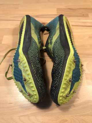 Zapatillas Atletismo Brooks Negras y Verdes