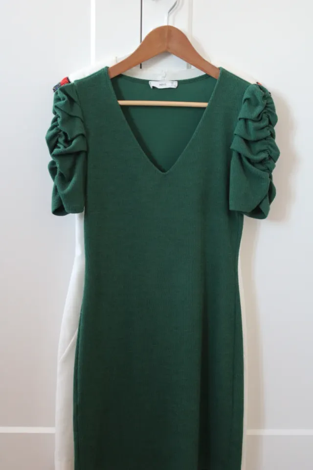 Vestido Mango verde mangas globo