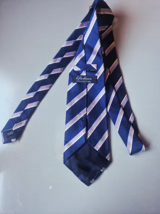 Corbata de rayas azul y multicolor