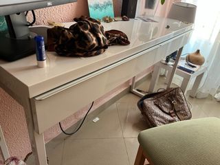 Escritorio IKEA BESTÄ BURS Blanco