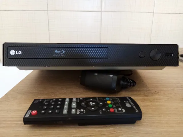 Lettore Blu-Ray LG BP250