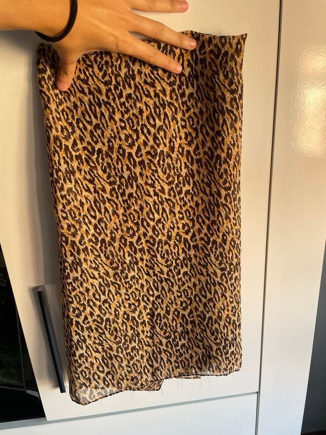 Fular estampado leopardo