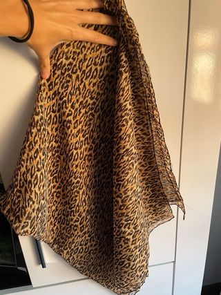 Fular estampado leopardo