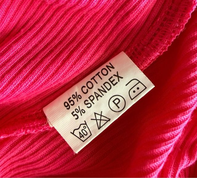 MAGLIETTA ROSA A MANICHE LUNGHE CROP