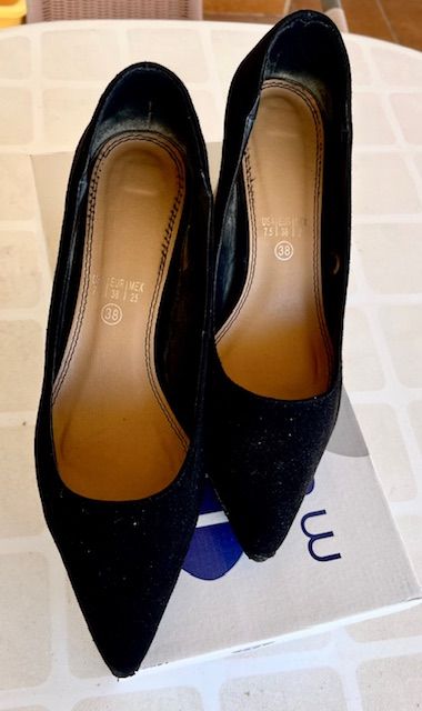 Zapatos tacón Antelina y metalizado T.38