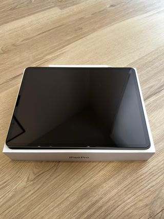 iPad Pro 12.9 di quarta generazione + Apple Pencil di seconda generazione 