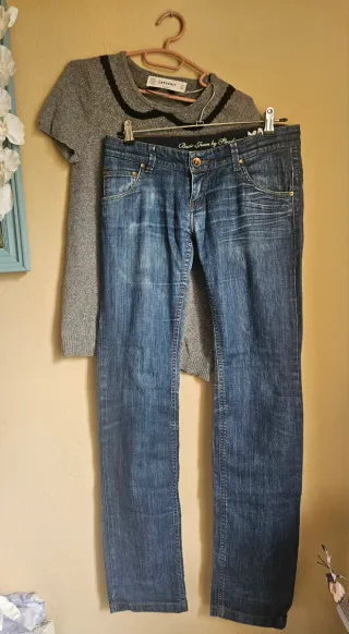 Conjunto 2 piezas: Jersey gris y vaqueros