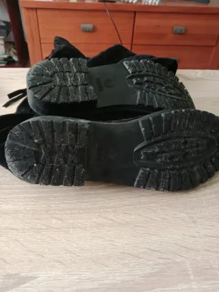 Botas altas negras planas