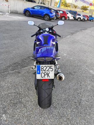 Yamaha YZF R6 modelo 2004