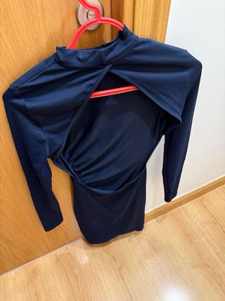 Vestido azul corto con fruncido